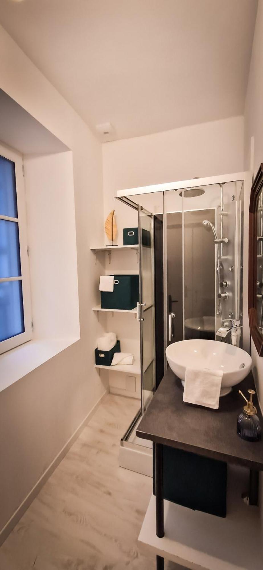 Apartment L'art Deco 3 Etoiles Wifi, Netflix, Disney, Coeur De Bastide Villefranche-de-Rouergue